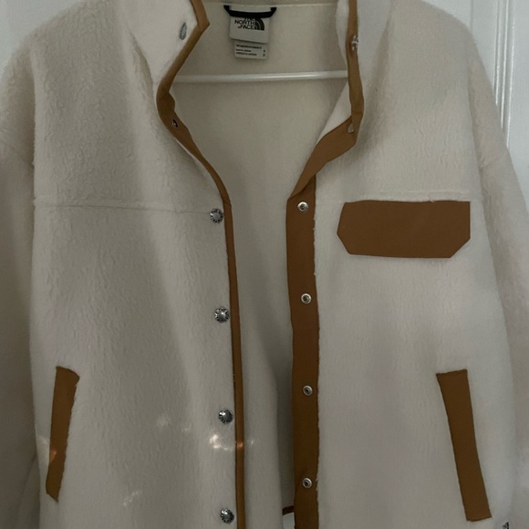 EUC The North Face Cream/Tan Button Up Jacket Small - Picture 6 of 7